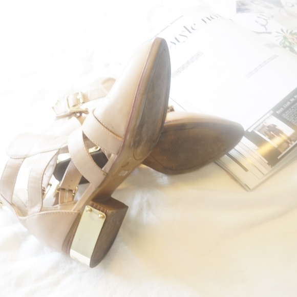 Nude Pointed Toe Booties - Picture 5 of 7